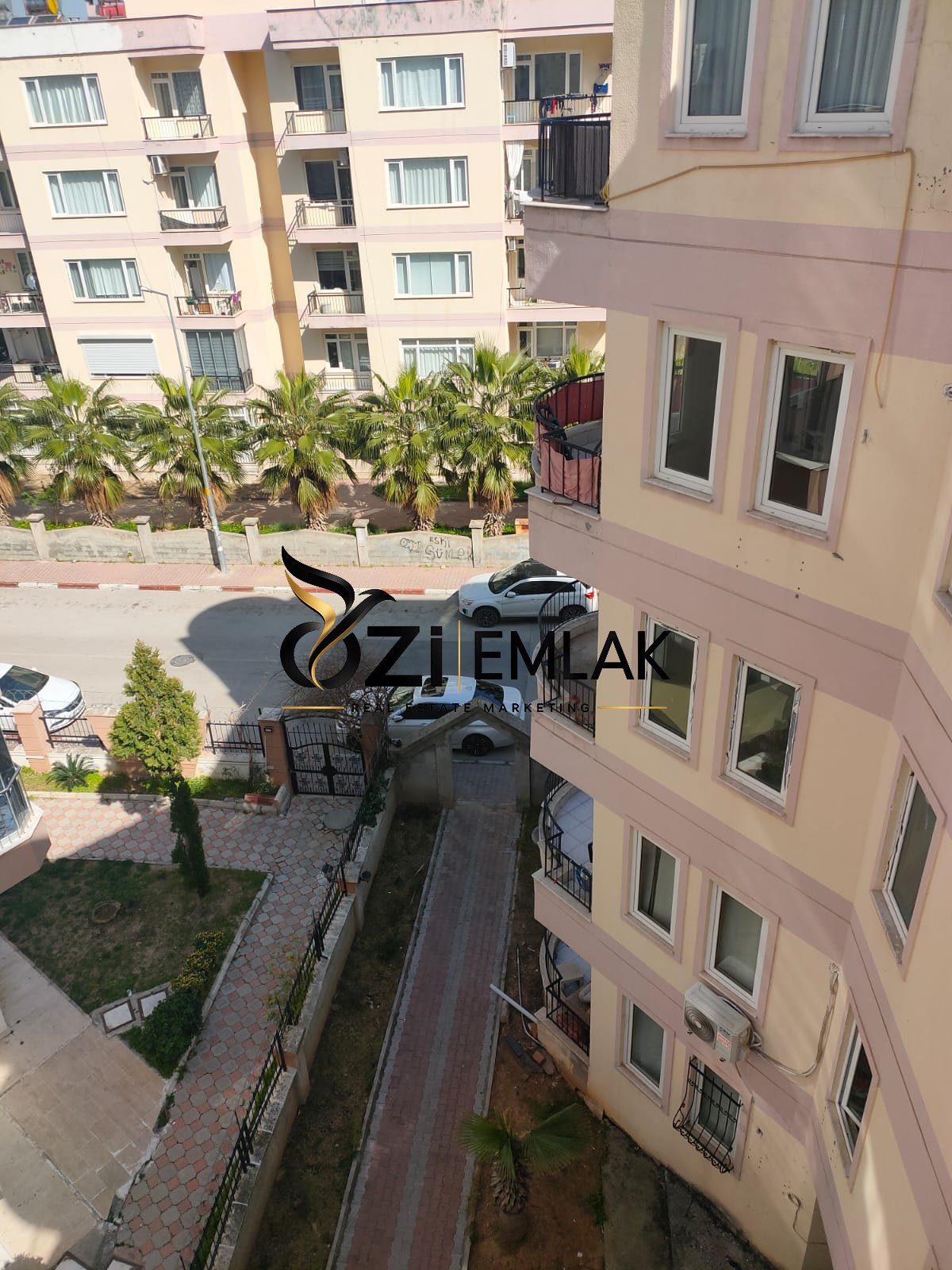 ANTALYA MURATPAŞA MEYDANKAĞINDA CAZİP KİRALIK 2+1 DAİRE